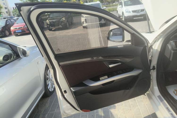 Used BAIC Senova D70 2018 Performance Version 1.8T Comfort Version Left Front Door Interior