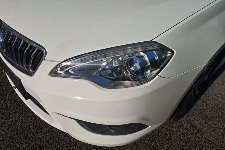 Used BAIC Senova D70 2018 Performance Version 1.8T Comfort Version Left Front Headlight