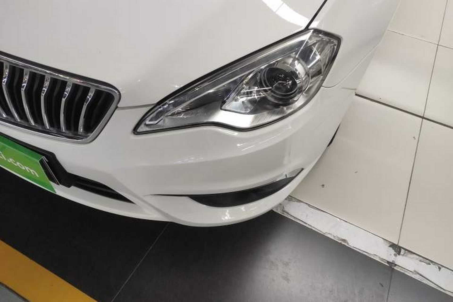 Used BAIC Senova D70 2018 Performance Version 1.8T Comfort Version Left Front Headlight