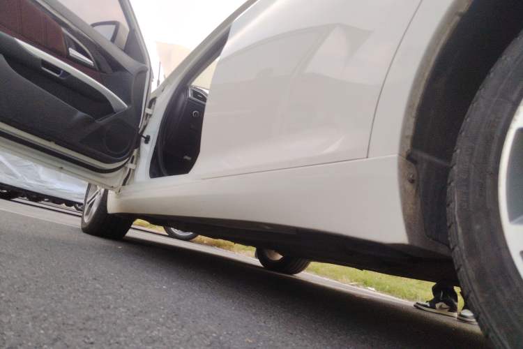 Used BAIC Senova D70 2018 Performance Version 1.8T Comfort Version Left Side Sill