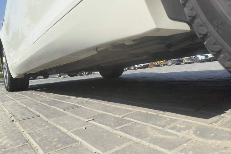 Used BAIC Senova D70 2018 Performance Version 1.8T Comfort Version Left Side Sill