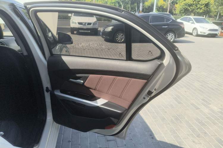 Used BAIC Senova D70 2018 Performance Version 1.8T Comfort Version Right Rear Door Interior