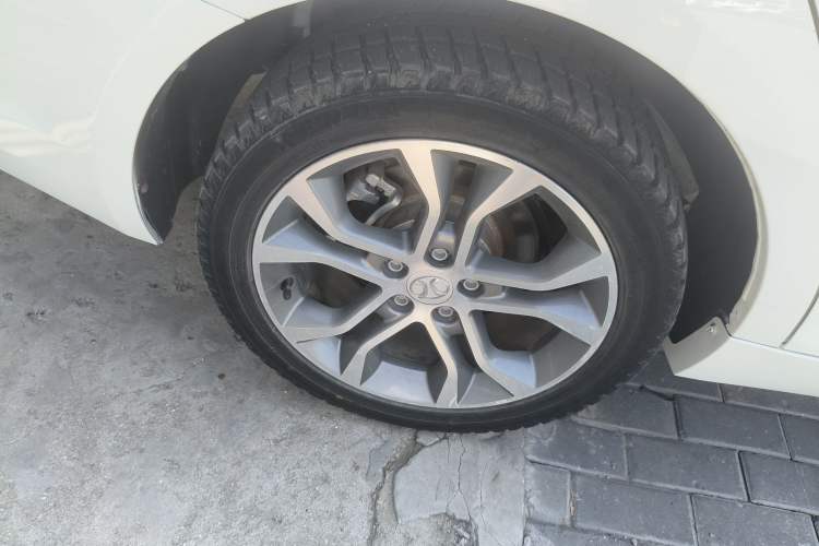 Used BAIC Senova D70 2018 Performance Version 1.8T Comfort Version Right Rear Wheel Hub