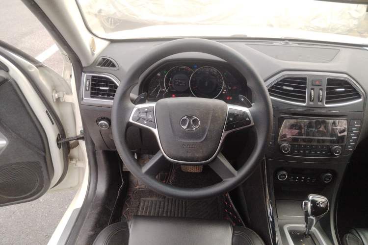 Used BAIC Senova D70 2018 Performance Version 1.8T Comfort Version Steering Wheel