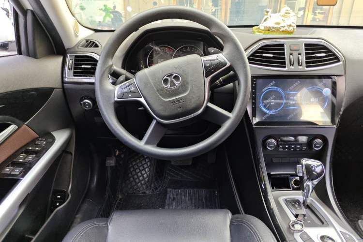 Used BAIC Senova D70 2018 Performance Version 1.8T Comfort Version Steering Wheel