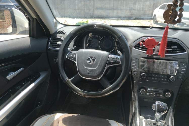 Used BAIC Senova D70 2018 Performance Version 1.8T Comfort Version Steering Wheel