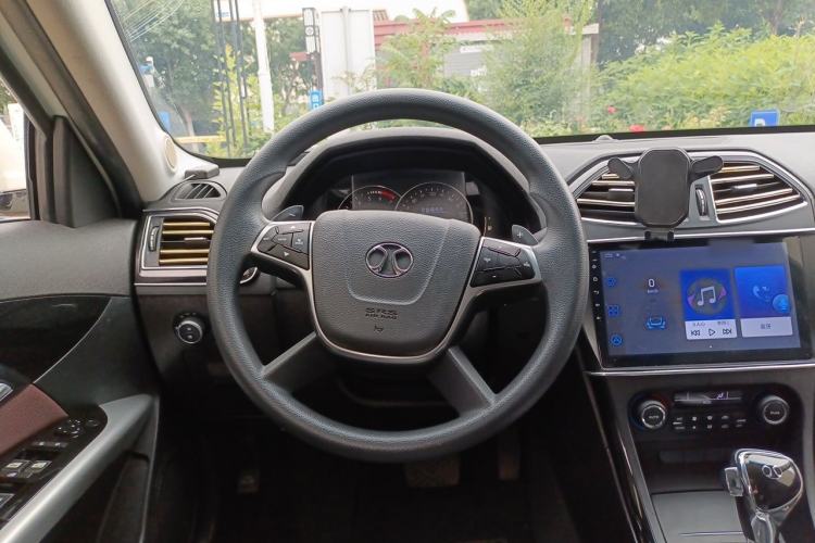 Used BAIC Senova D70 2018 Performance Version 1.8T Comfort Version Steering Wheel