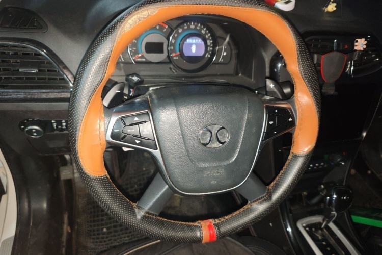 Used BAIC Senova D70 2018 Performance Version 1.8T Comfort Version Steering Wheel