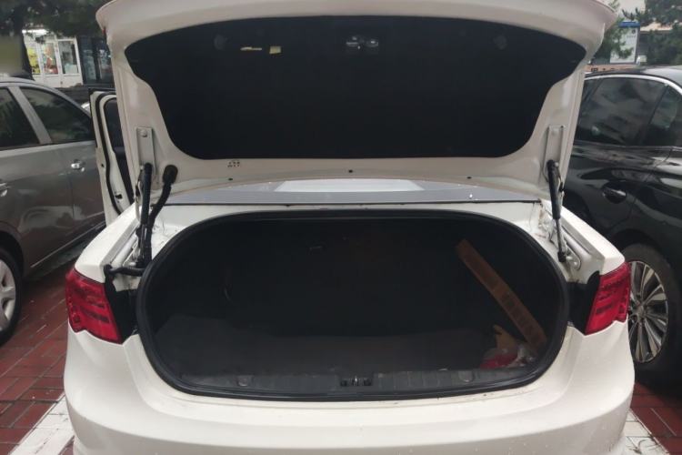 Used BAIC Senova D70 2018 Performance Version 1.8T Comfort Version Trunk