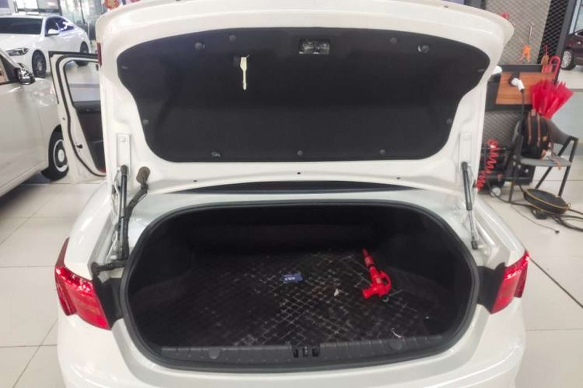 Used BAIC Senova D70 2018 Performance Version 1.8T Comfort Version Trunk