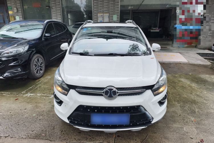 Used BAIC Senova X25 2015 1.5L Automatic Elite Model Exterior 1