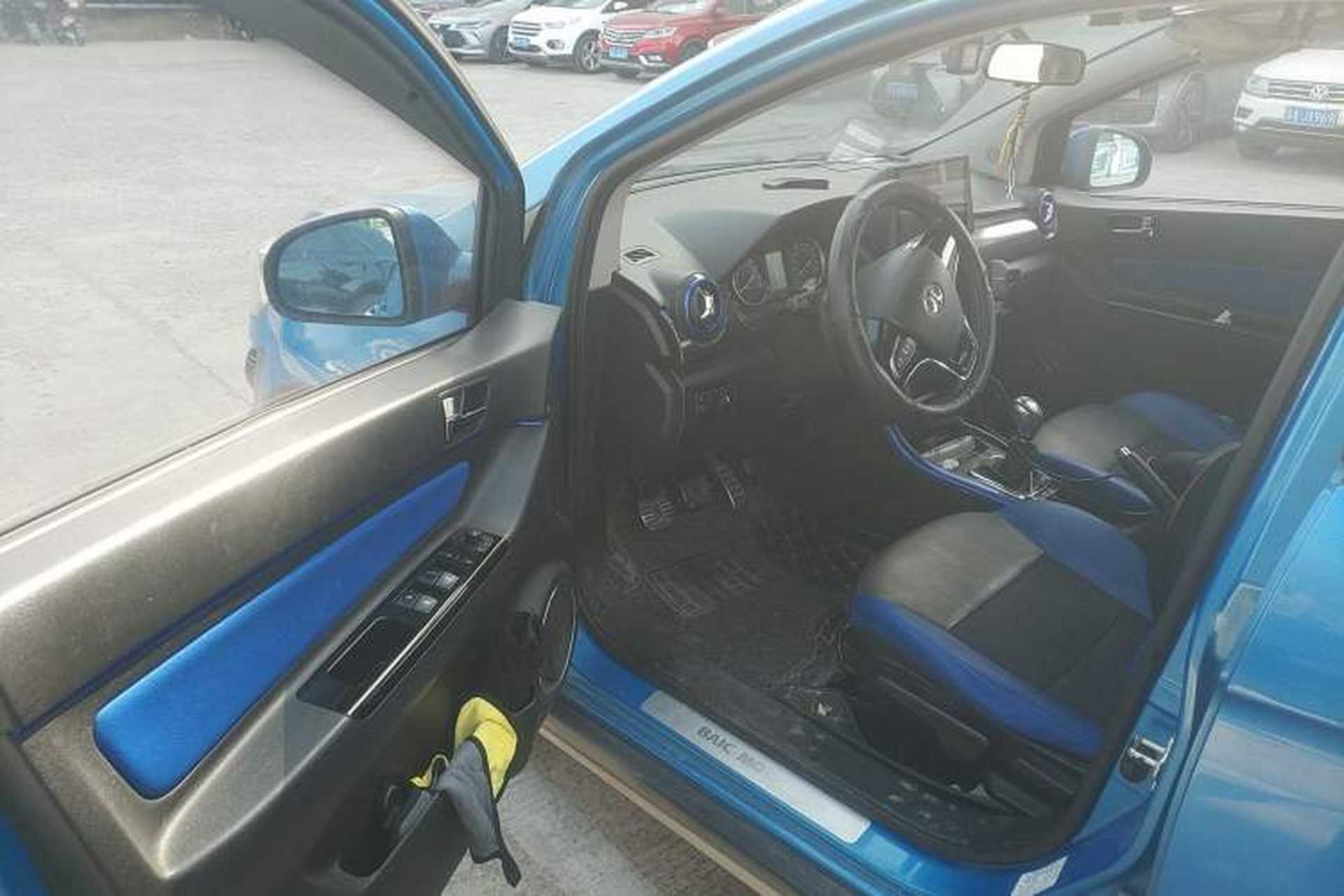 Used BAIC Senova X25 2015 1.5L Manual Elite Edition Driver Seat