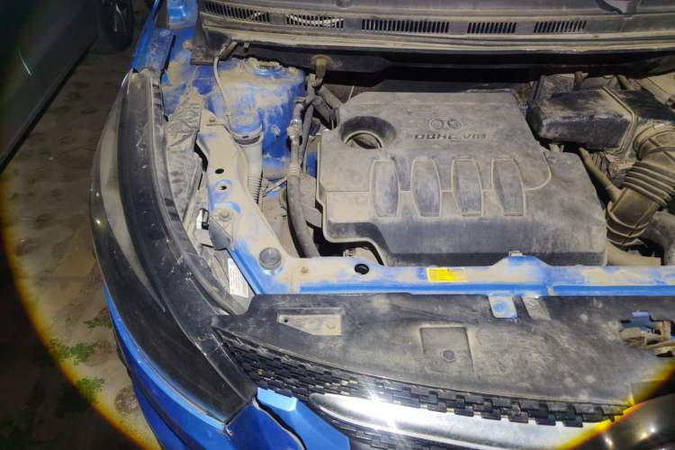 Used BAIC Senova X25 2015 1.5L Manual Elite Edition Engine Bay Right