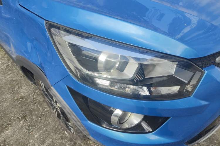 Used BAIC Senova X25 2015 1.5L Manual Elite Edition Exterior 6