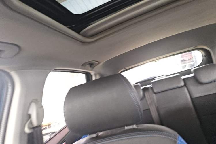 Used BAIC Senova X25 2015 1.5L Automatic Elite Model Headliner