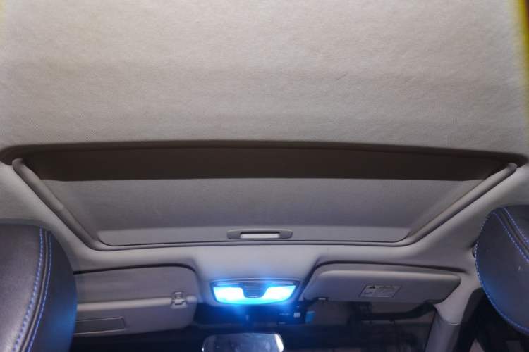Used BAIC Senova X25 2015 1.5L Manual Elite Edition Headliner