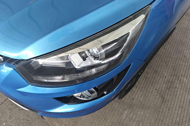 Used BAIC Senova X25 2015 1.5L Automatic Elite Model Left Front Headlight