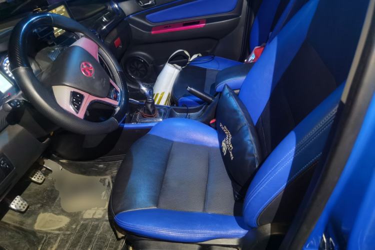 Used BAIC Senova X25 2015 1.5L Manual Elite Edition Left Front Seat