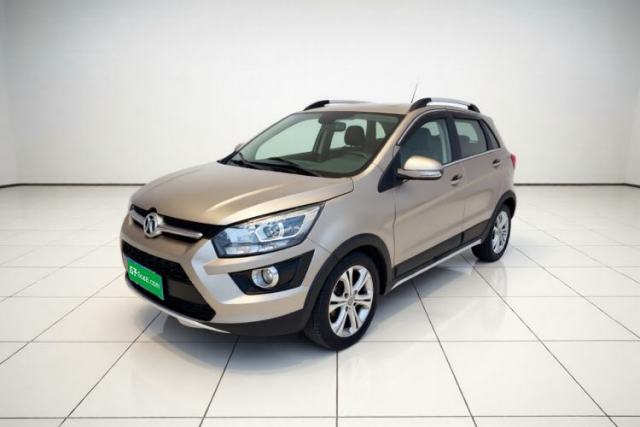 Used BAIC Senova X25 2015 1.5L manual Comfort trim level