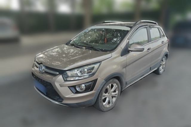 Used BAIC Senova X25 2015 1.5L manual Comfort trim level