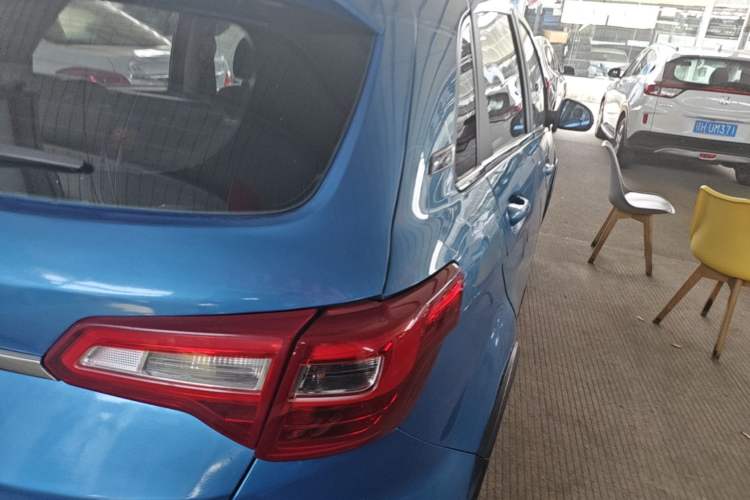 Used BAIC Senova X25 2015 1.5L Automatic Elite Model Right Rear Taillight