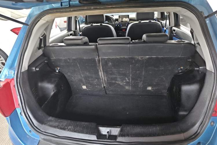 Used BAIC Senova X25 2015 1.5L Automatic Elite Model Trunk