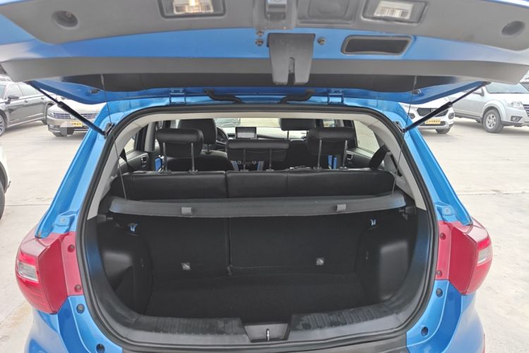 Used BAIC Senova X25 2015 1.5L Manual Elite Edition Trunk