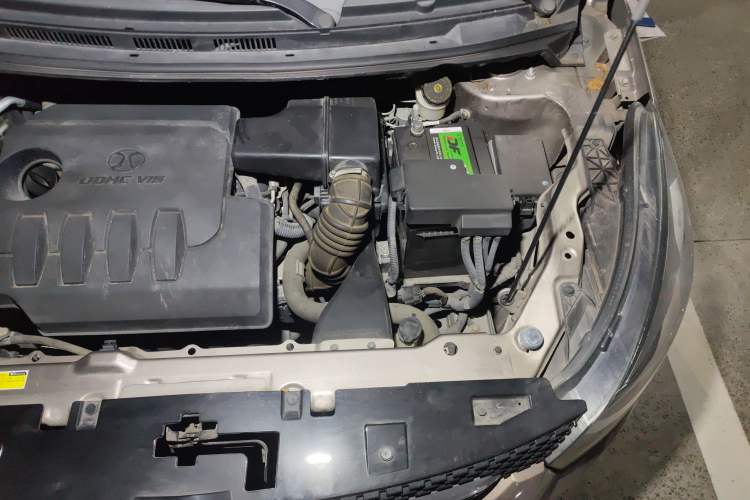 Used BAIC Senova X25 2015 1.5L Automatic Elite Model Engine Bay Left