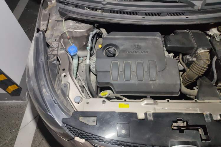 Used BAIC Senova X25 2015 1.5L Automatic Elite Model Engine Bay Right