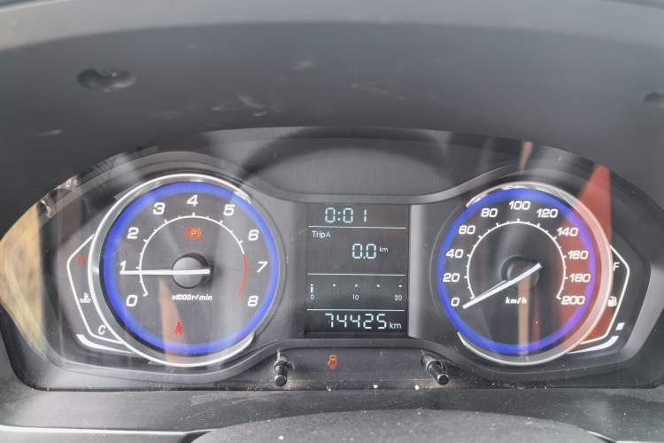 Used BAIC Senova X25 2015 1.5L manual Comfort trim level Instrument Cluster