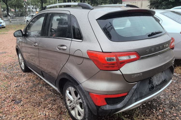 Used BAIC Senova X25 2015 1.5L manual Comfort trim level Rear Left 45 Deg