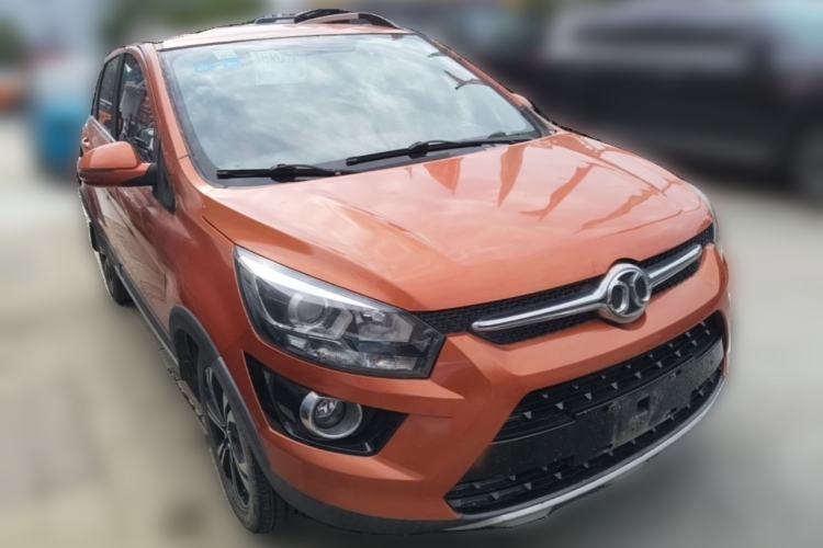 Used BAIC Senova X25 2015 1.5L Manual Elite Edition Front Right 45 Deg