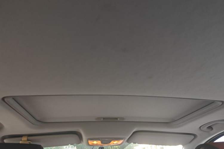 Used BAIC Senova X25 2015 1.5L Automatic Elite Model Headliner