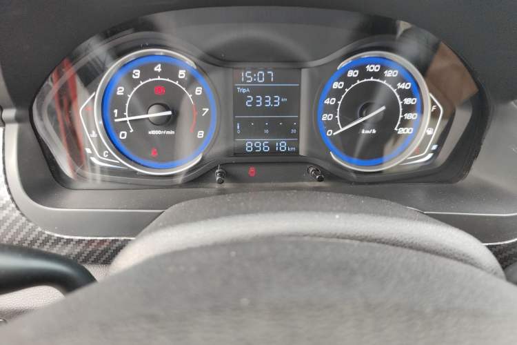 Used BAIC Senova X25 2015 1.5L manual Comfort trim level Odometer Close Up