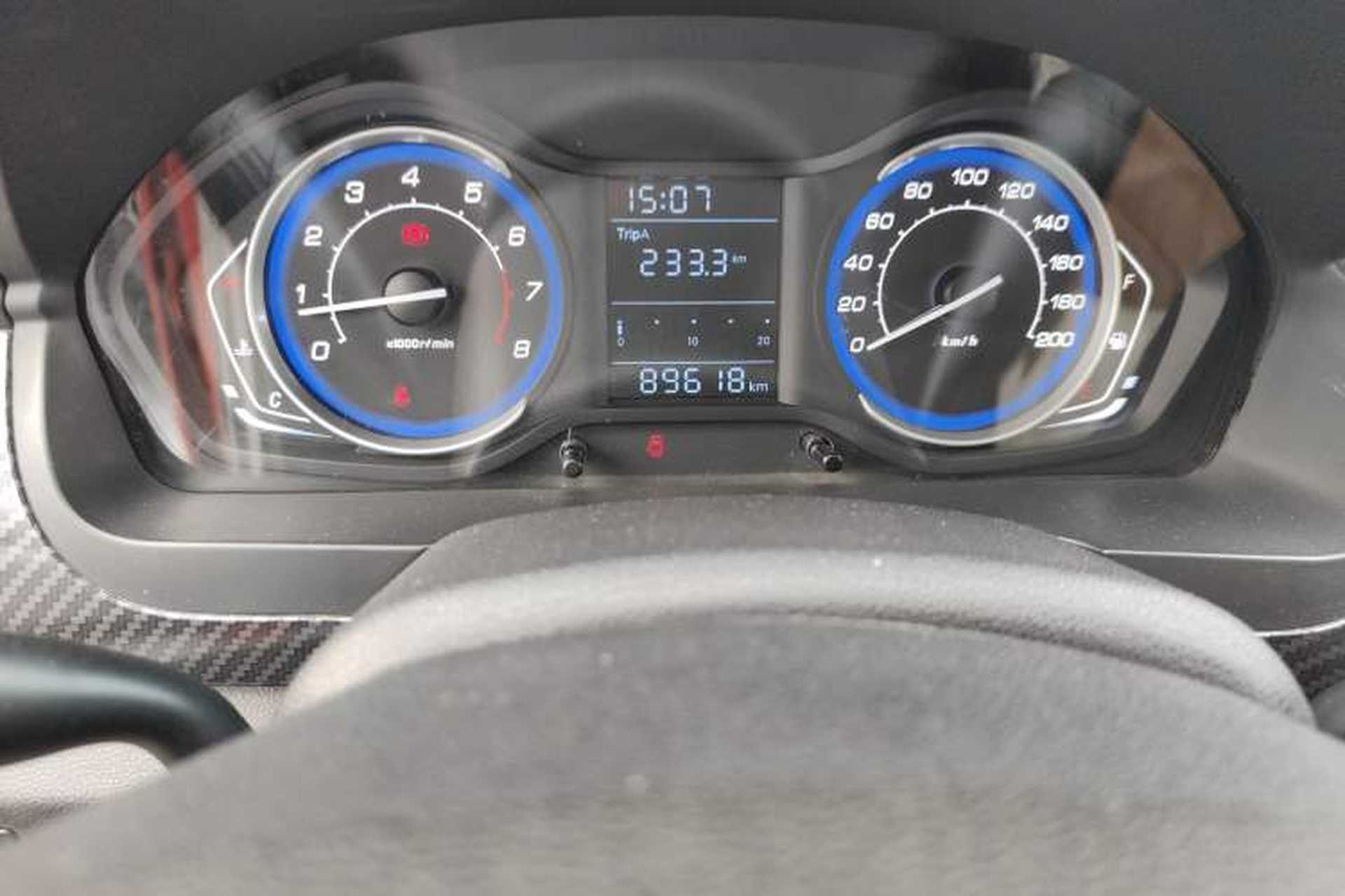 Used BAIC Senova X25 2015 1.5L manual Comfort trim level Odometer Close Up
