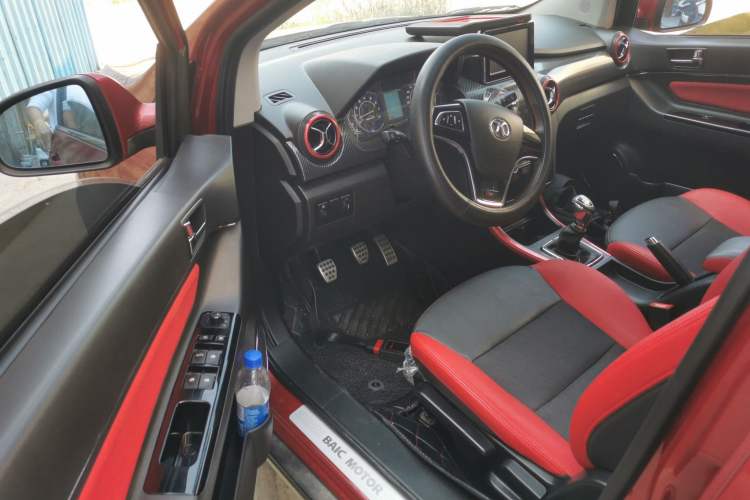 Used BAIC Senova X25 2015 1.5L Manual Elite Edition Driver Seat