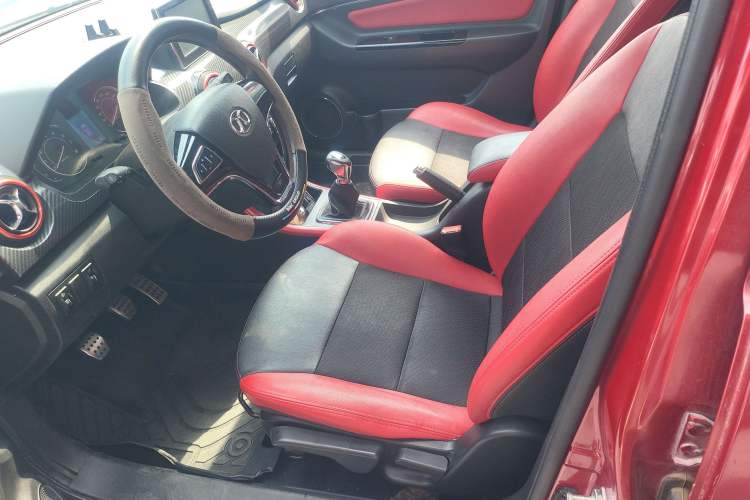 Used BAIC Senova X25 2015 1.5L Manual Elite Edition Driver Seat