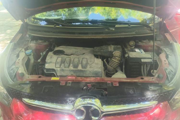 Used BAIC Senova X25 2015 1.5L Manual Elite Edition Engine Bay