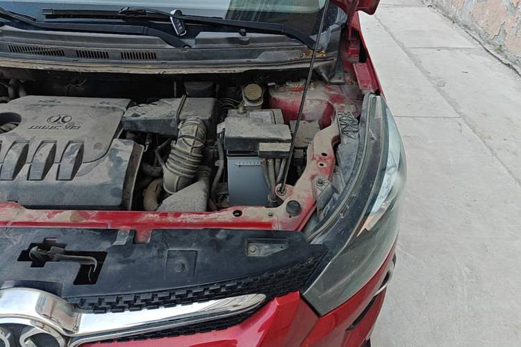 Used BAIC Senova X25 2015 1.5L Automatic Elite Model Engine Bay Left