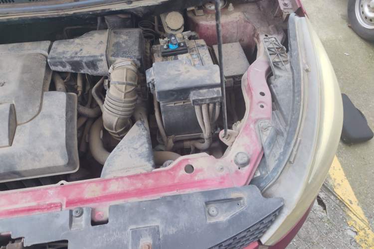 Used BAIC Senova X25 2015 1.5L Manual Elite Edition Engine Bay Left