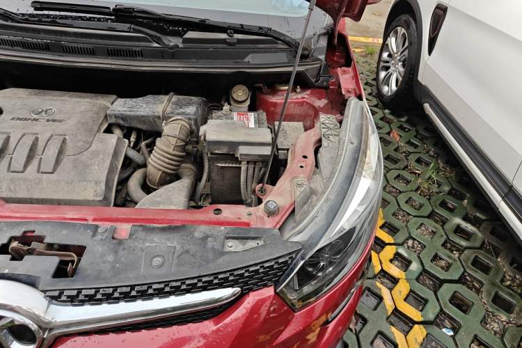 Used BAIC Senova X25 2015 1.5L Manual Elite Edition Engine Bay Left