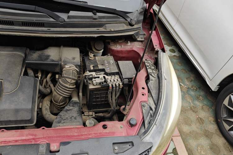 Used BAIC Senova X25 2015 1.5L Manual Elite Edition Engine Bay Left