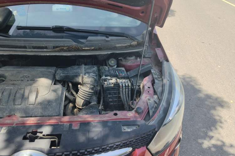 Used BAIC Senova X25 2015 1.5L Manual Elite Edition Engine Bay Left