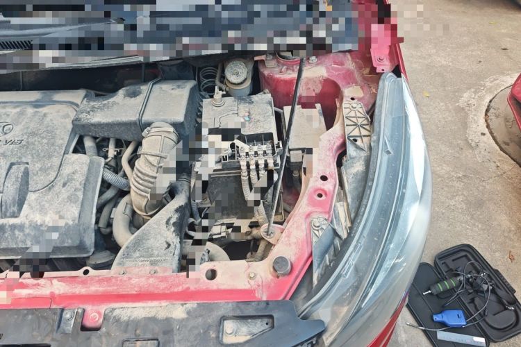 Used BAIC Senova X25 2015 1.5L Manual Elite Edition Engine Bay Left