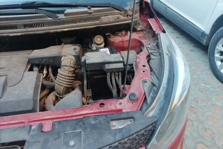 Used BAIC Senova X25 2015 1.5L Manual Elite Edition Engine Bay Left