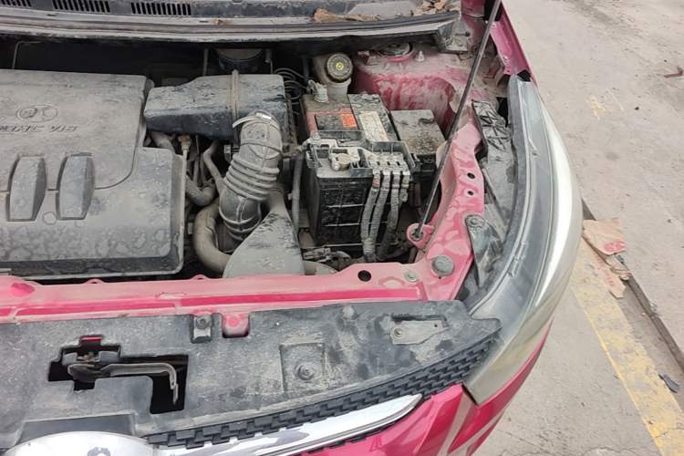Used BAIC Senova X25 2015 1.5L Manual Elite Edition Engine Bay Left