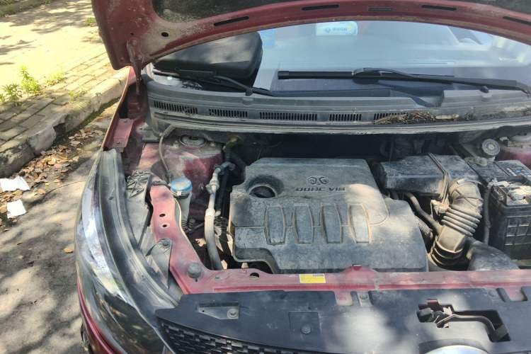 Used BAIC Senova X25 2015 1.5L Manual Elite Edition Engine Bay Right