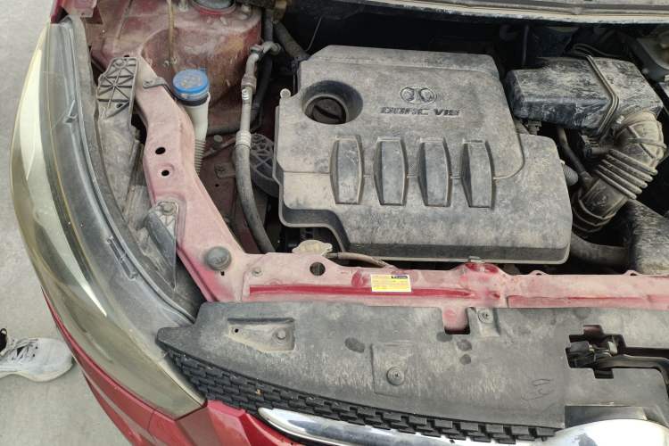 Used BAIC Senova X25 2015 1.5L Automatic Elite Model Engine Bay Right