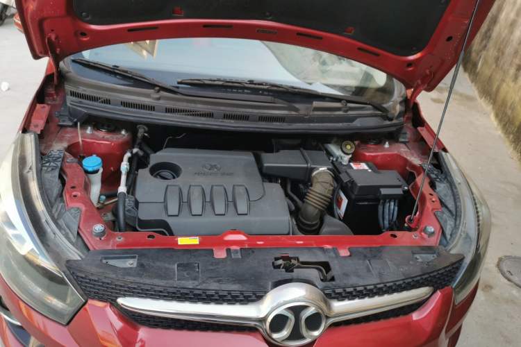 Used BAIC Senova X25 2015 1.5L Manual Elite Edition Engine Bay