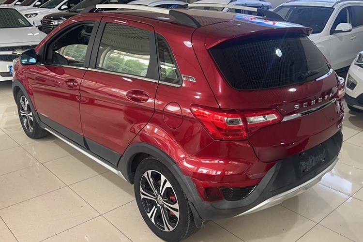 Used BAIC Senova X25 2015 1.5L Automatic Elite Model Exterior 3